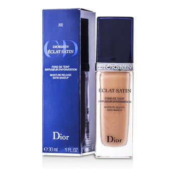Christian Dior Diorskin Eclat Satin - # 202 Cameo --30ml/1oz By Christian Dior Christian Dior Diorskin Eclat Satin - # 202 Cameo --30ml/1oz By Christian Dior